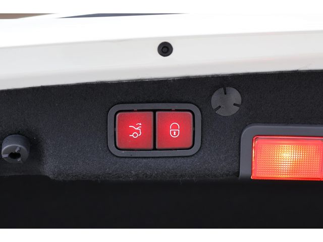 MERCEDES BENZ C CLAS 2017 Image 31