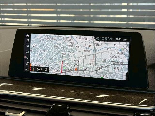 BMW 5SERIES TOURING 2018 Image 31