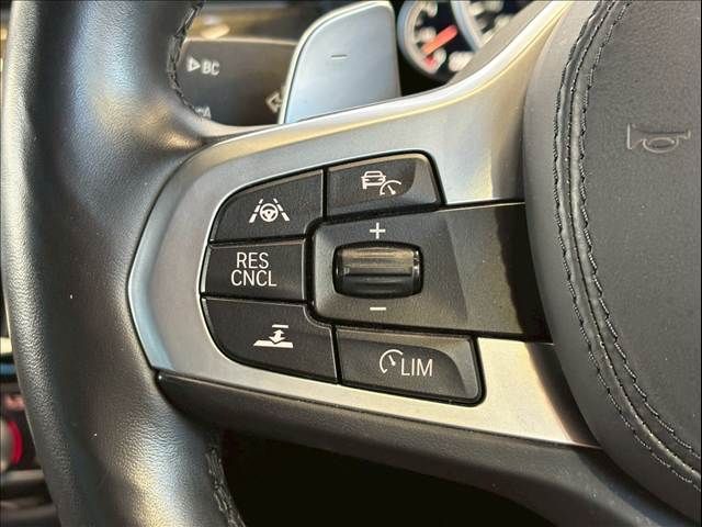 BMW 5SERIES TOURING 2018 Image 31