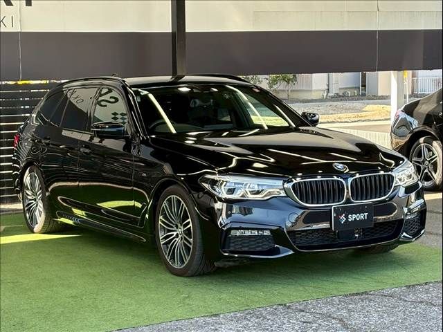 BMW 5SERIES TOURING 2018 Image 31