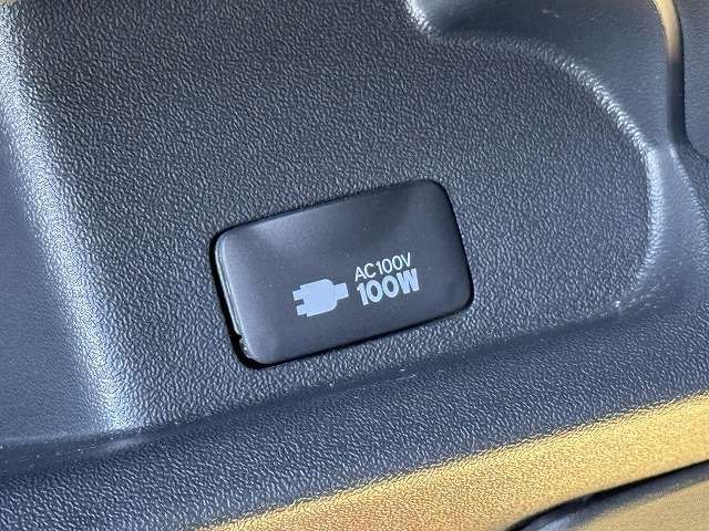 TOYOTA HIACE VAN 1.25T 2WD 2018 Image 31