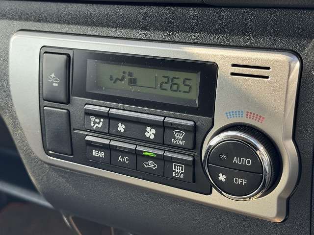 TOYOTA HIACE VAN 1.25T 2WD 2018 Image 31