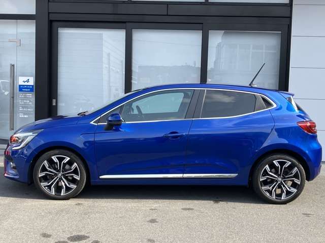 RENAULT LUTECIA 2023 Image 31