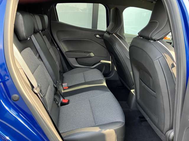 RENAULT LUTECIA 2023 Image 31