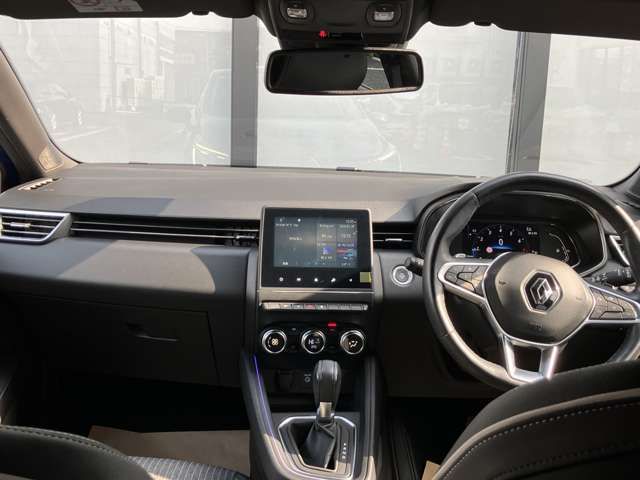 RENAULT LUTECIA 2023 Image 31