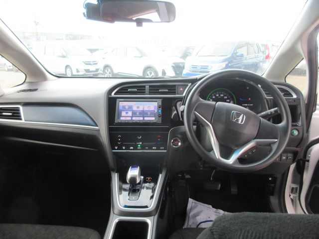 HONDA SHUTTLE HYBRID 2017 Image 31