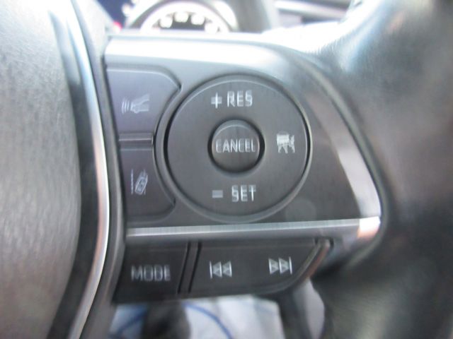 TOYOTA CAMRY HYBRID 2019 Image 31