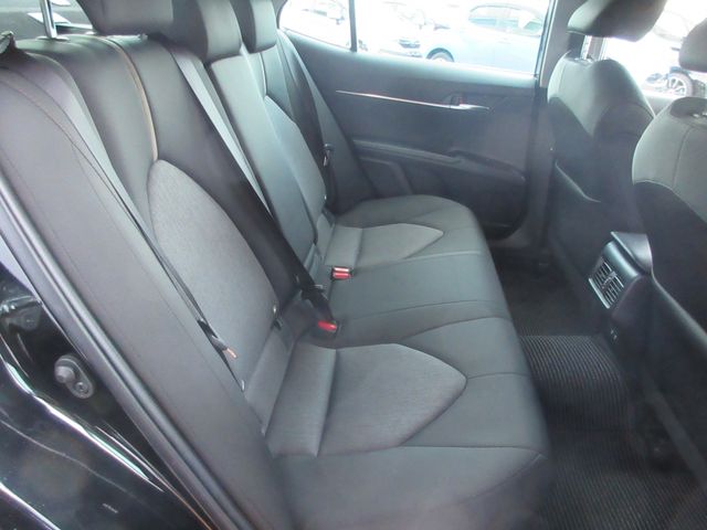 TOYOTA CAMRY HYBRID 2019 Image 31