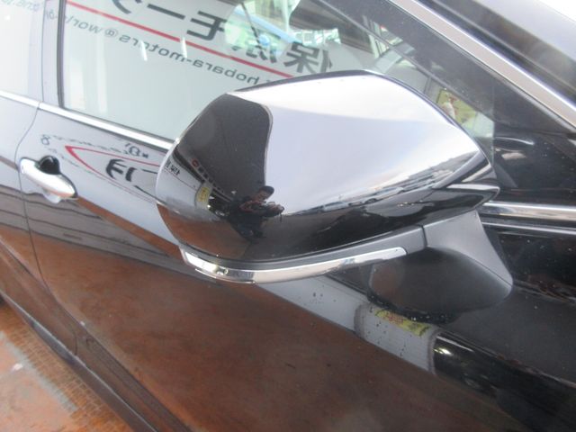 TOYOTA CAMRY HYBRID 2019 Image 31