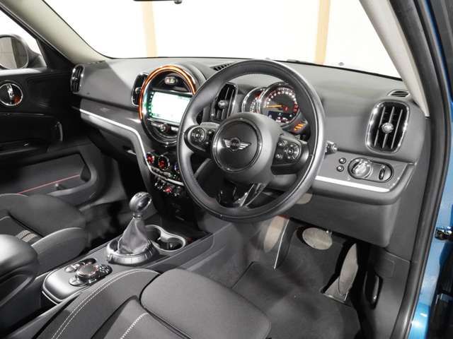 BMW MINI COOPER SD C 2017 Image 31