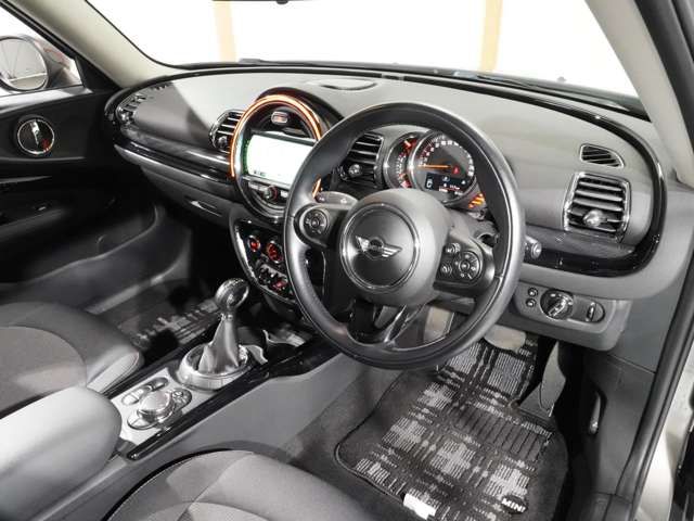 BMW MINI COOPER CLUB 2016 Image 31