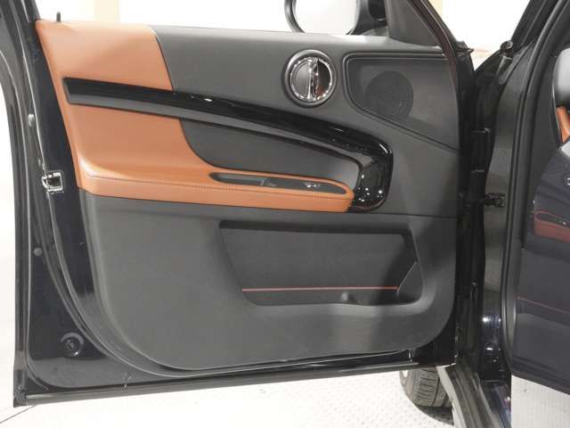 BMW MINI CROSSOVER 2022 Image 31