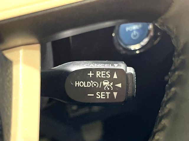 TOYOTA PRIUS 2017 Image 31