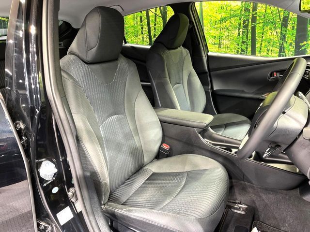 TOYOTA PRIUS 2017 Image 31