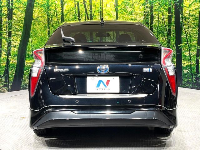 TOYOTA PRIUS 2017 Image 31