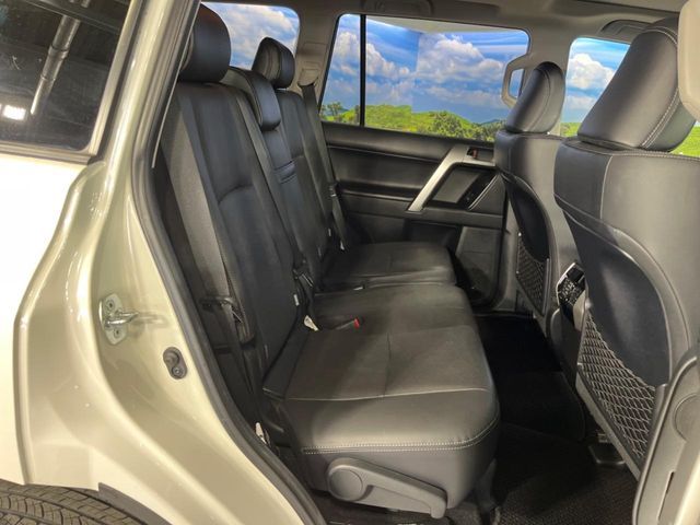 TOYOTA LANDCRUISER PRADO 2023 Image 31