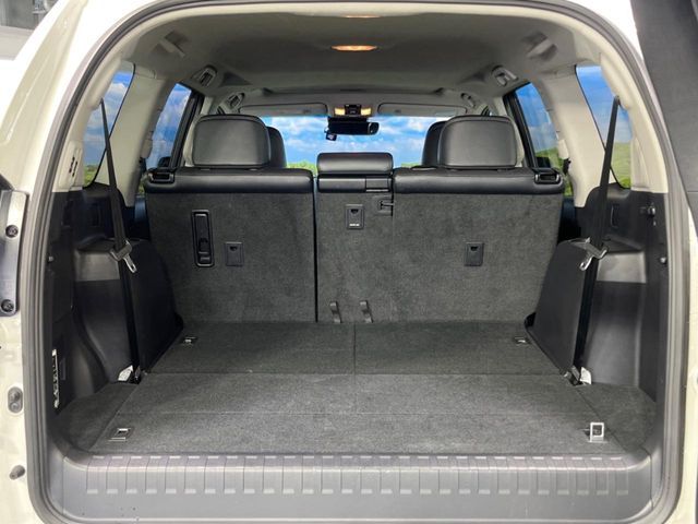 TOYOTA LANDCRUISER PRADO 2023 Image 31