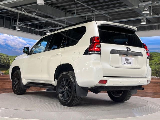 TOYOTA LANDCRUISER PRADO 2023 Image 31