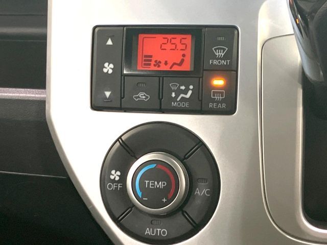 DAIHATSU WAKE 2014 Image 31