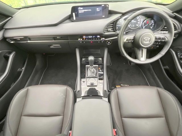 MAZDA 3 FASTBACK 2025 Image 31