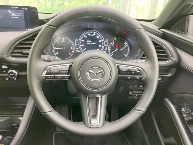 MAZDA 3 FASTBACK 2025 Image 31