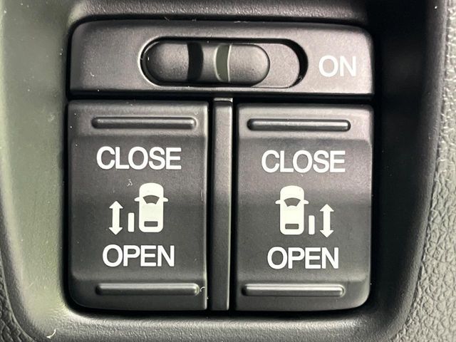 HONDA N BOX 2013 Image 31