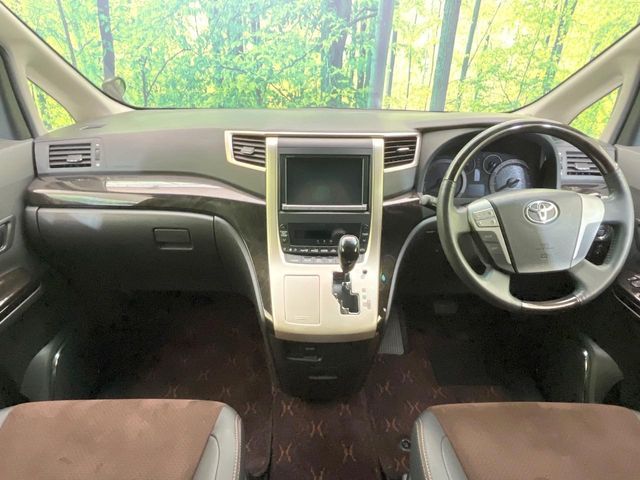 TOYOTA ALPHARD 2013 Image 31