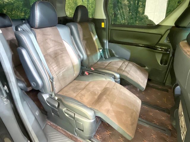 TOYOTA ALPHARD 2013 Image 31