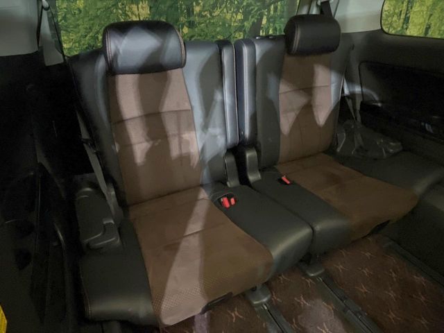 TOYOTA ALPHARD 2013 Image 31