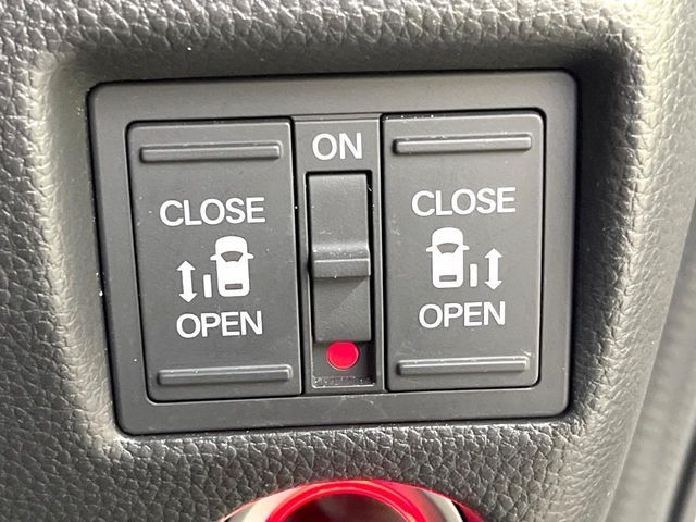 HONDA N BOX CUSTOM 2021 Image 31