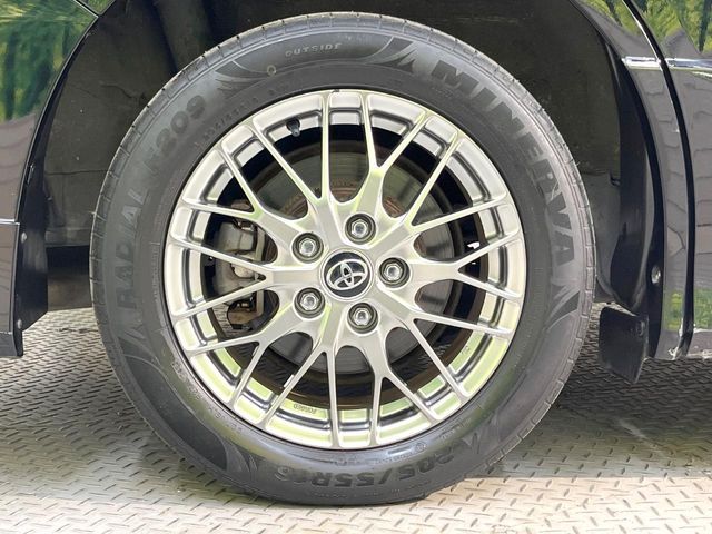 TOYOTA VOXY HYBRID 2017 Image 31