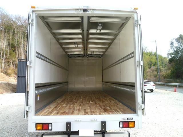 MITSUBISHI FUSOU FIGHTER 2024 Image 31