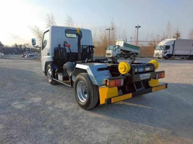 MITSUBISHI CANTER 2005 Image 31