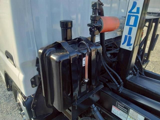 MITSUBISHI CANTER 2005 Image 31