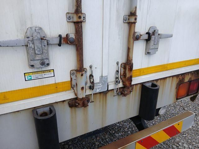 ISUZU FORWARD 2018 Image 31