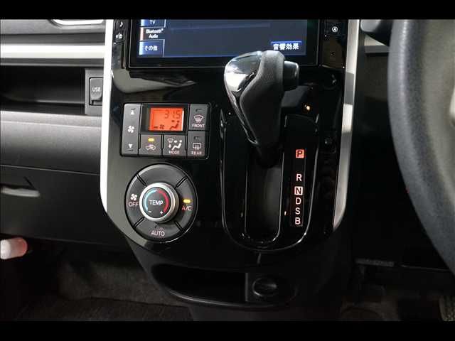 DAIHATSU TANTO CUSTOM 2014 Image 31