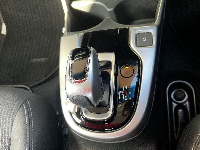 HONDA FIT HYBRID 2018 Image 31