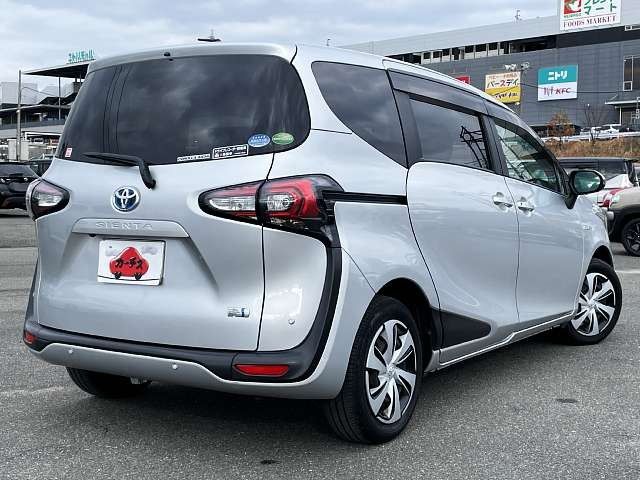 TOYOTA SIENTA HYBRID 2018 Image 31