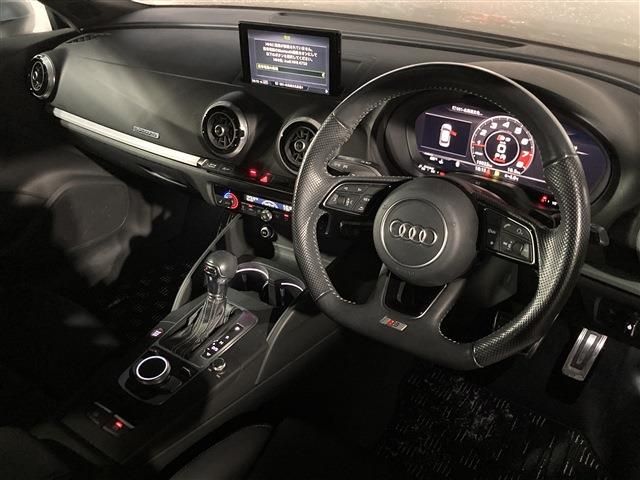 AUDI S3 SPORTBACK 2017 Image 31