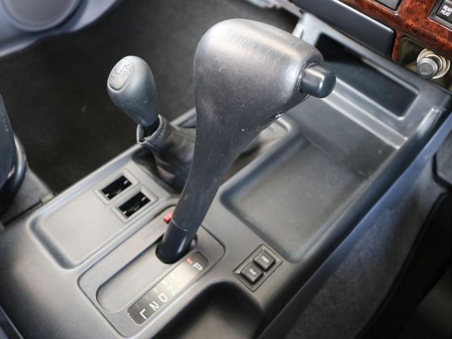 TOYOTA LANDCRUISER PRADO 1998 Image 31