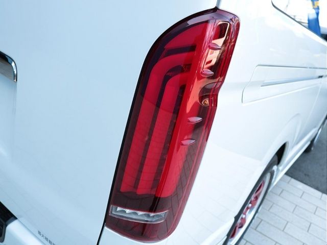 TOYOTA HIACE VAN 2WD 2023 Image 31