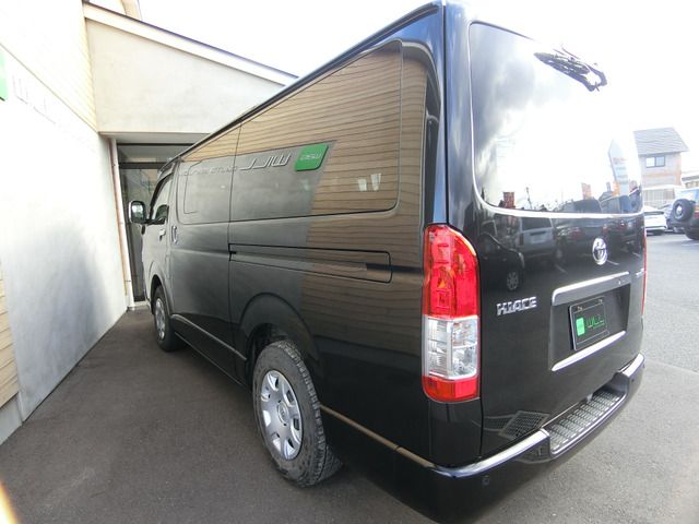 TOYOTA HIACE VAN 2WD 2020 Image 31