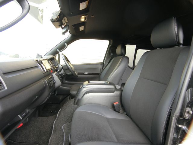 TOYOTA HIACE VAN 2WD 2020 Image 31