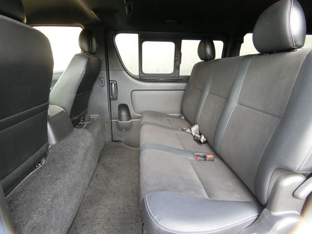 TOYOTA HIACE VAN 2WD 2020 Image 31