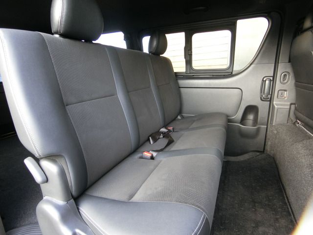 TOYOTA HIACE VAN 2WD 2020 Image 31