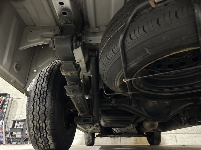 TOYOTA HIACE VAN 4WD 2019 Image 31