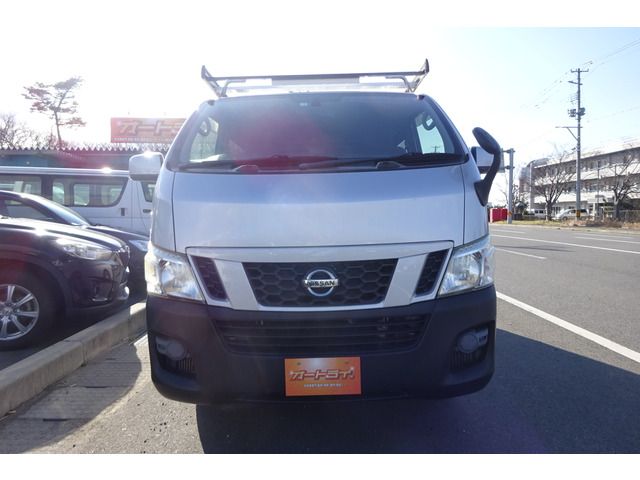NISSAN NV350 CARAVAN 4WD 2013 Image 31