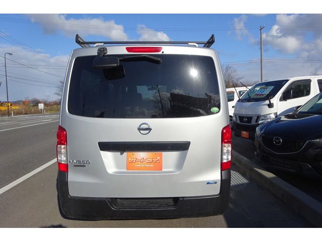NISSAN NV350 CARAVAN 4WD 2013 Image 31