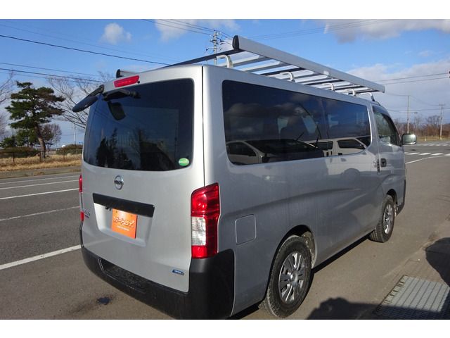 NISSAN NV350 CARAVAN 4WD 2013 Image 31