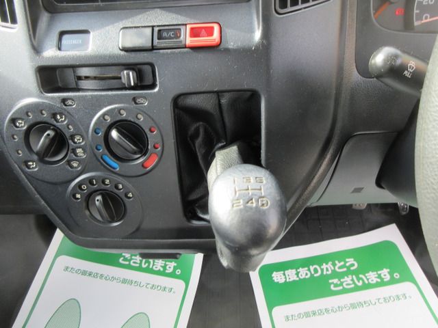 TOYOTA TOWNACE TRUCK 2WD 2012 Image 31